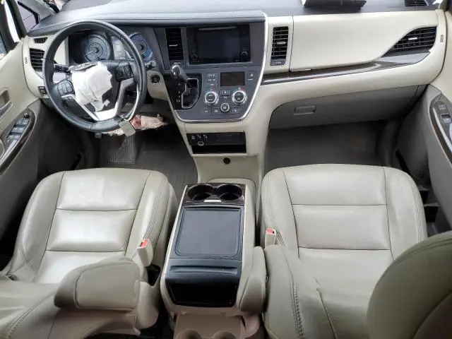 2015 TOYOTA SIENNA XLE  