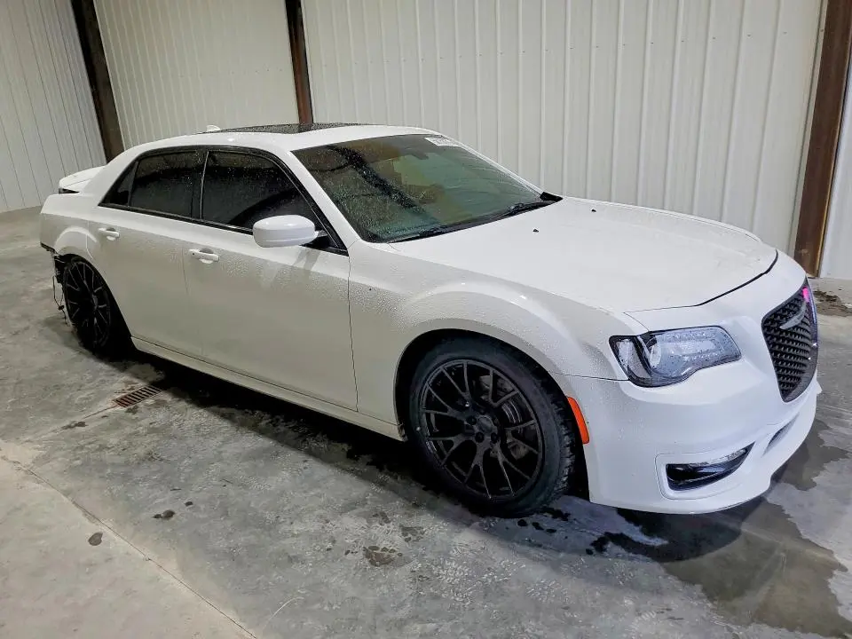 2018 CHRYSLER 300 S  