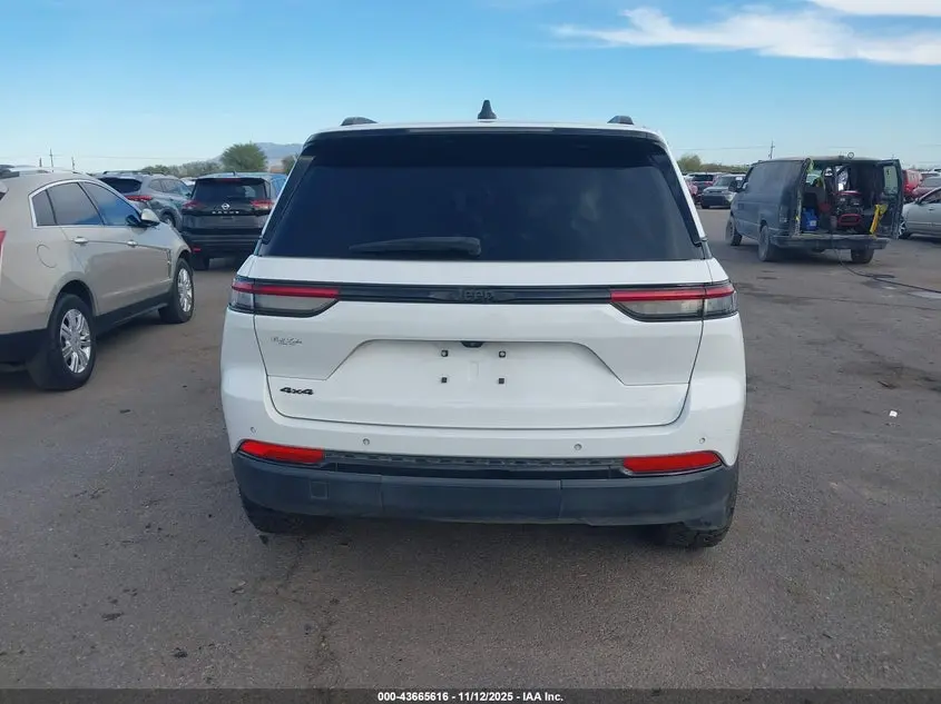 2023 JEEP GRAND CHEROKEE ALTITUDE 4X4