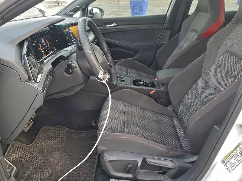 2022 VOLKSWAGEN GTI SE  