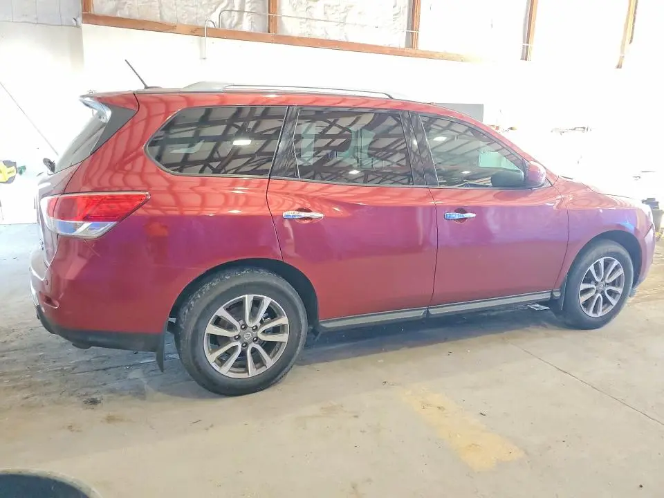 2016 NISSAN PATHFINDER SV  