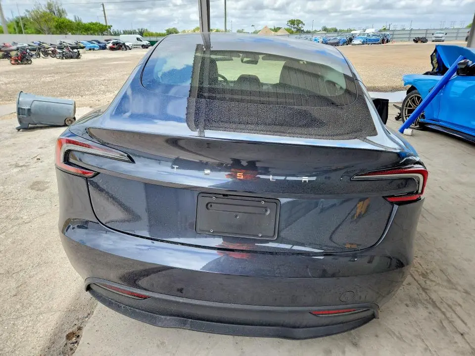 2025 TESLA MODEL 3   