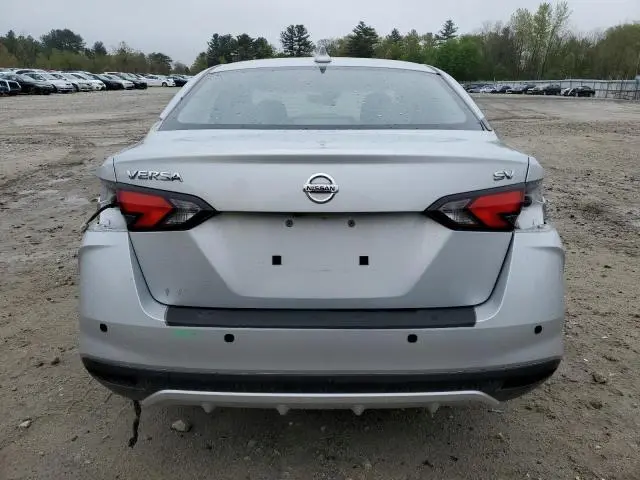 2021 NISSAN VERSA SV  