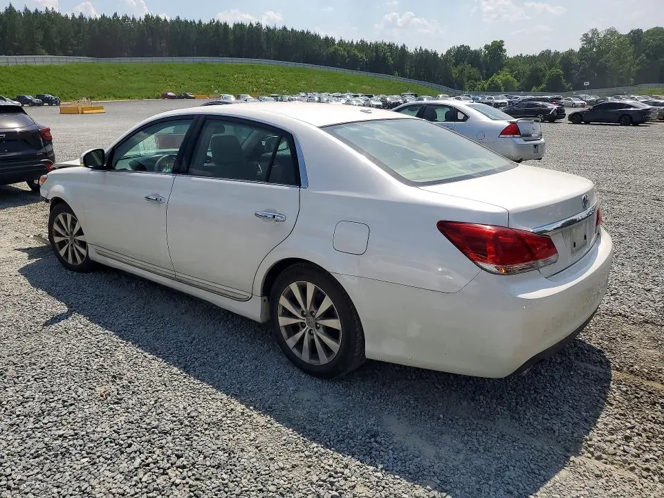 2011 TOYOTA AVALON LIMITED  
