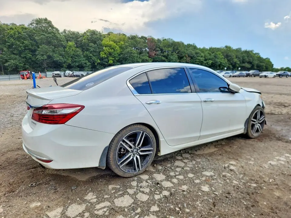 2017 HONDA ACCORD SPORT  