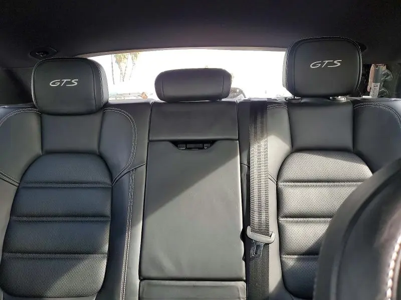 2018 PORSCHE MACAN GTS  