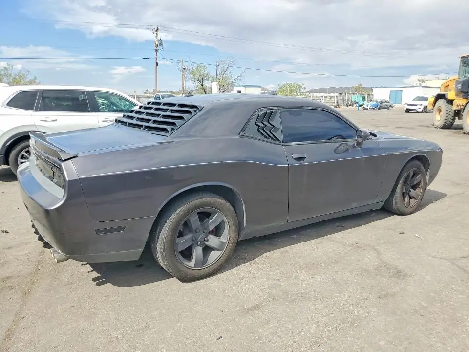 2013 DODGE CHALLENGER SXT  
