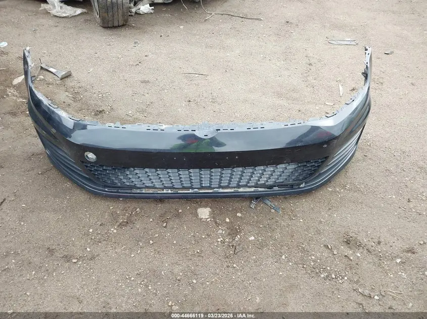 2015 VOLKSWAGEN GOLF GTI 2.0T SE 4-DOOR