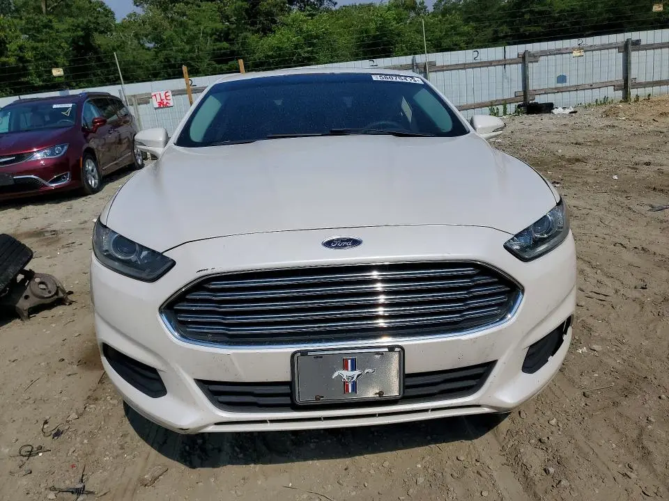 2013 FORD FUSION SE  