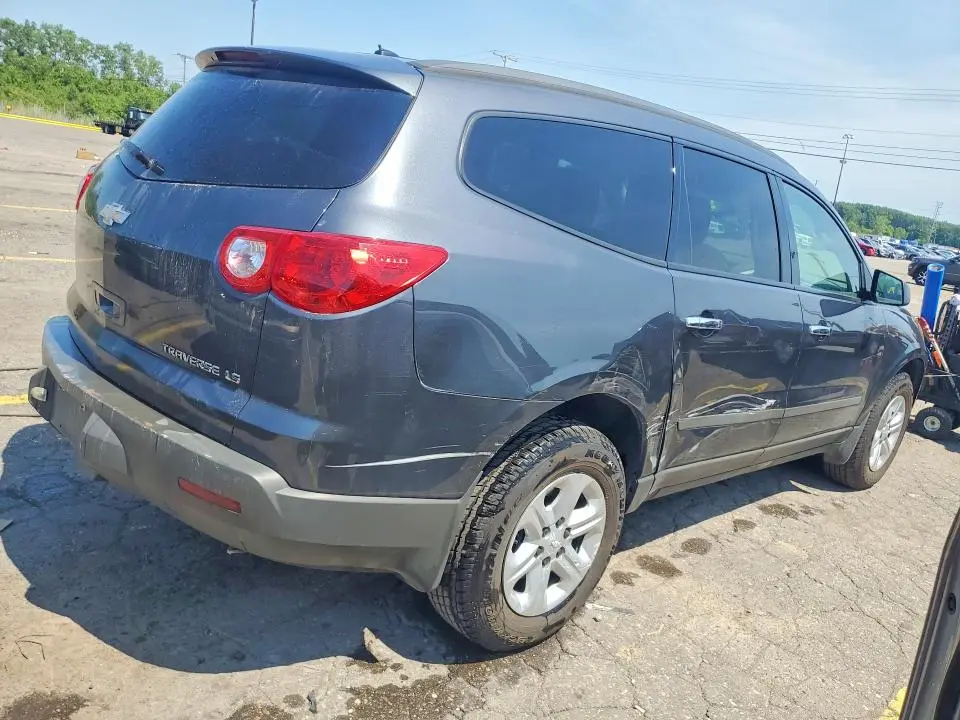 2012 CHEVROLET TRAVERSE LS  
