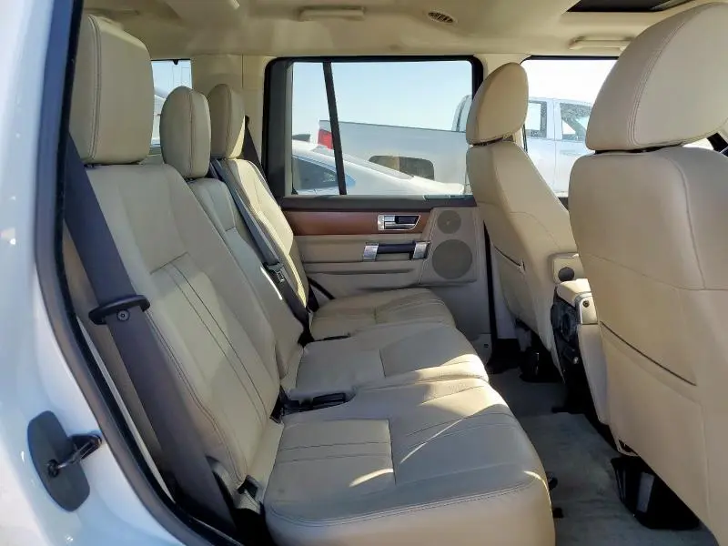 2016 LAND ROVER LR4 HSE  