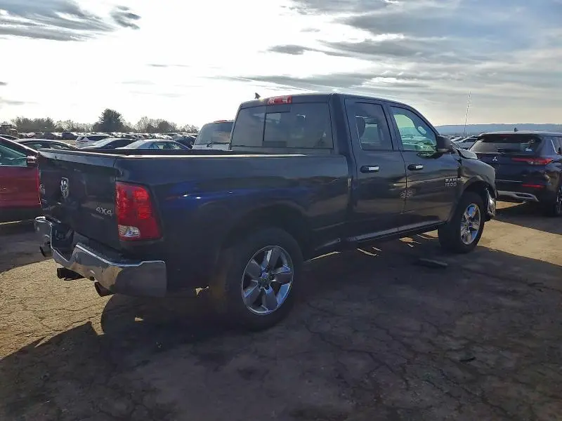 2018 RAM 1500 SLT  