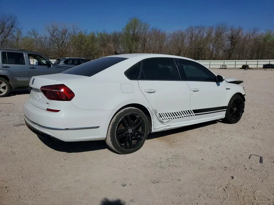 2018 VOLKSWAGEN PASSAT S  