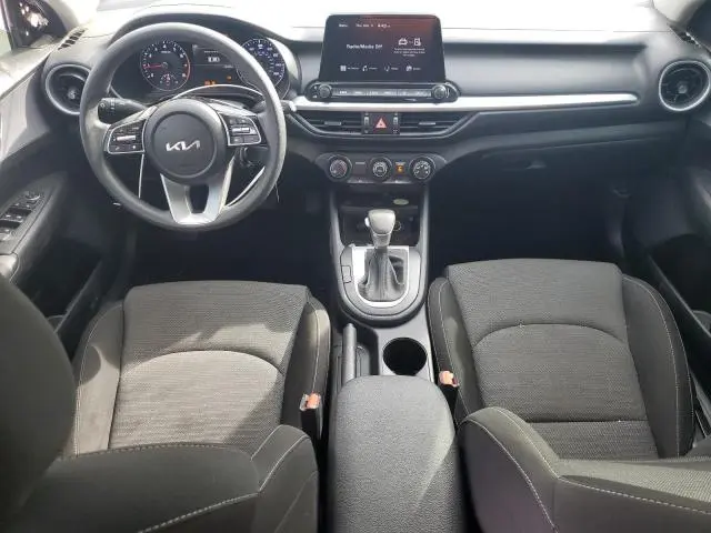 2023 KIA FORTE LX  