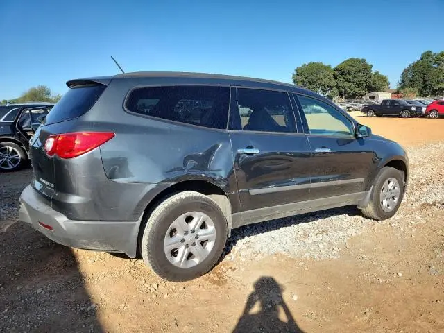 2010 CHEVROLET TRAVERSE LS  
