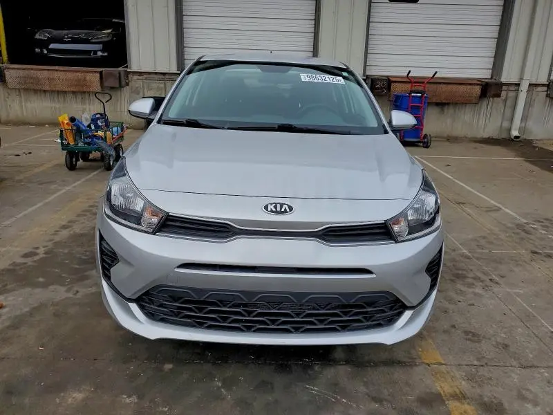 2021 KIA RIO LX  