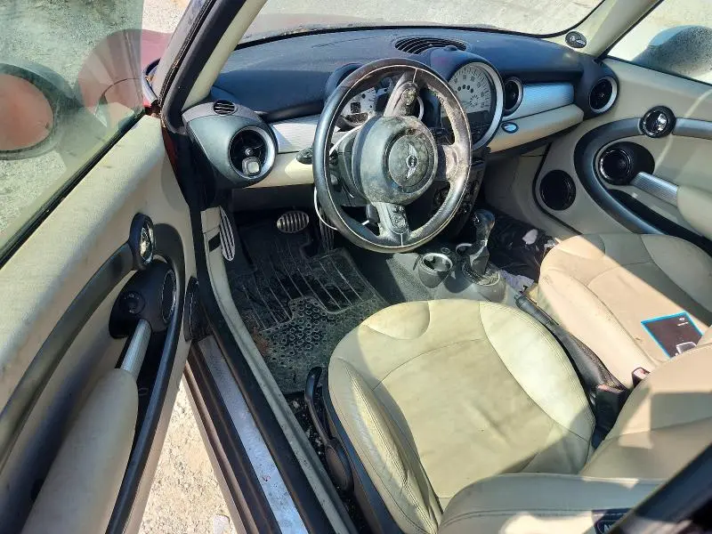 2011 MINI COOPER S  