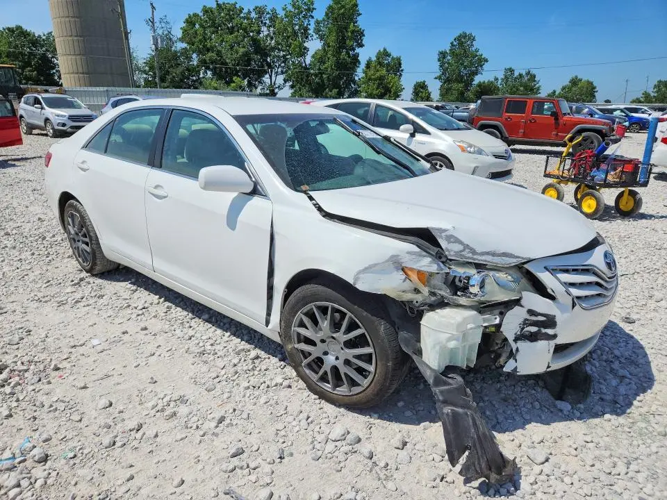 2011 TOYOTA CAMRY LE  