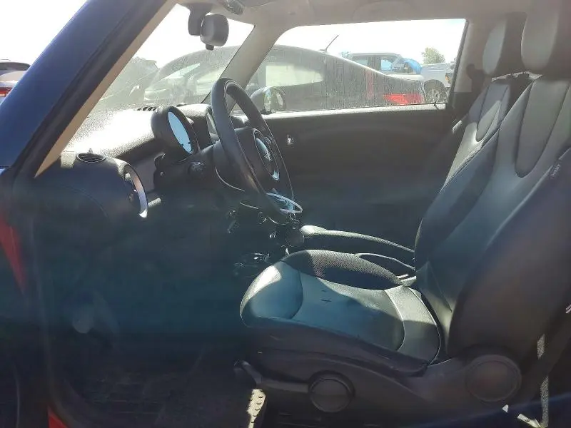 2013 MINI COOPER   