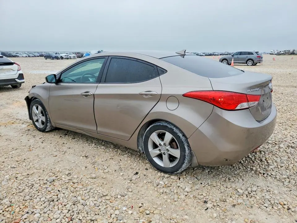 2013 HYUNDAI ELANTRA GLS  