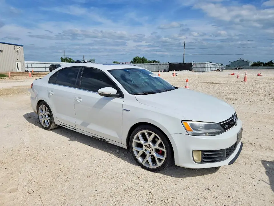 2014 VOLKSWAGEN JETTA GLI  