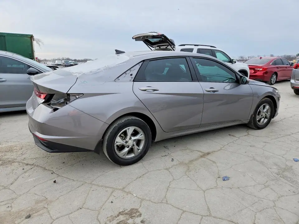2023 HYUNDAI ELANTRA SE  