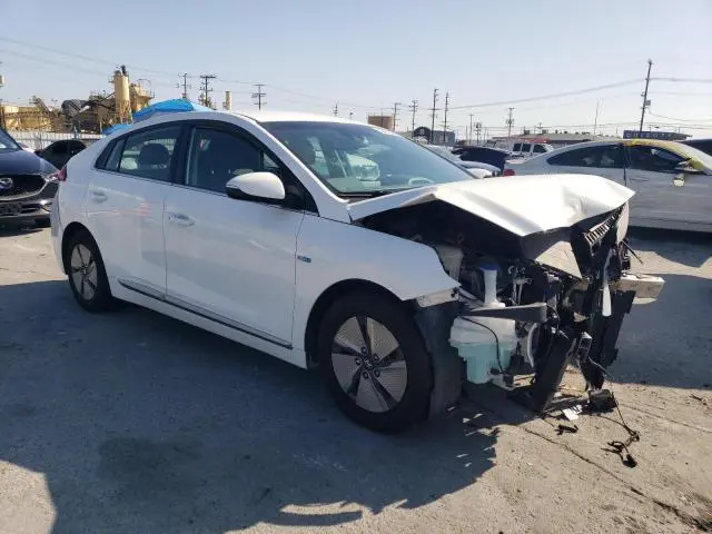 2020 HYUNDAI IONIQ SE  