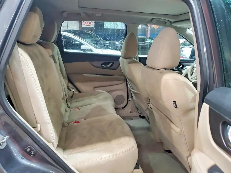 2015 NISSAN ROGUE SV  