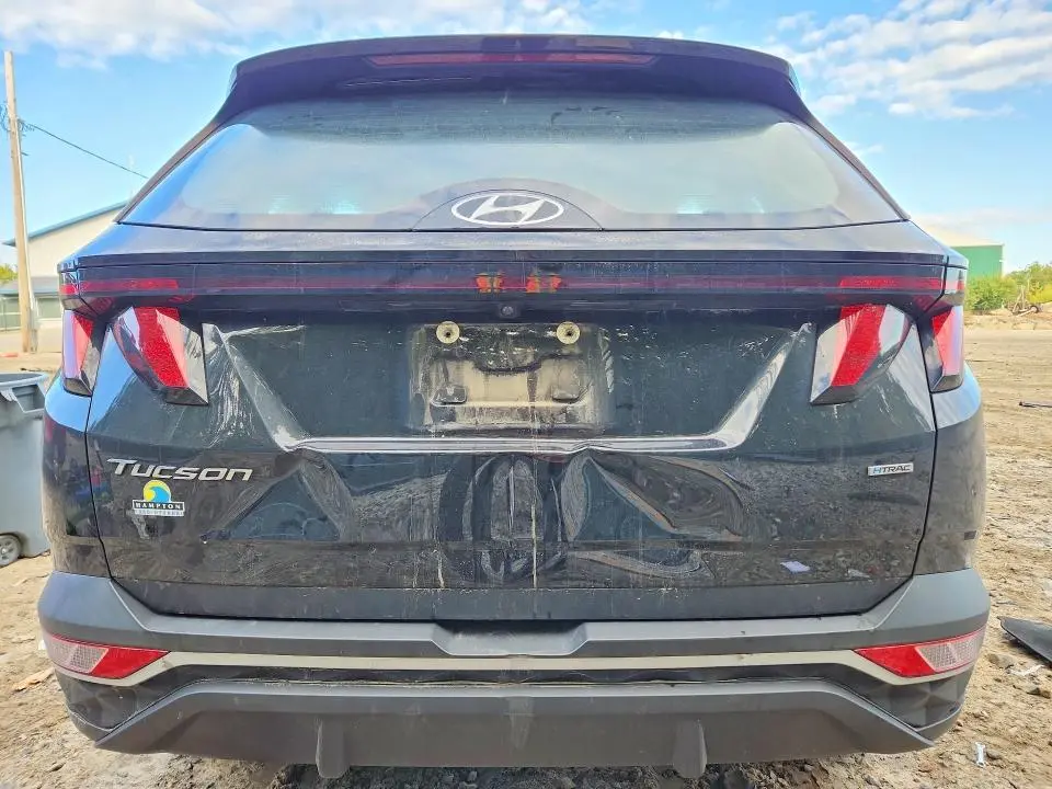 2022 HYUNDAI TUCSON SE  