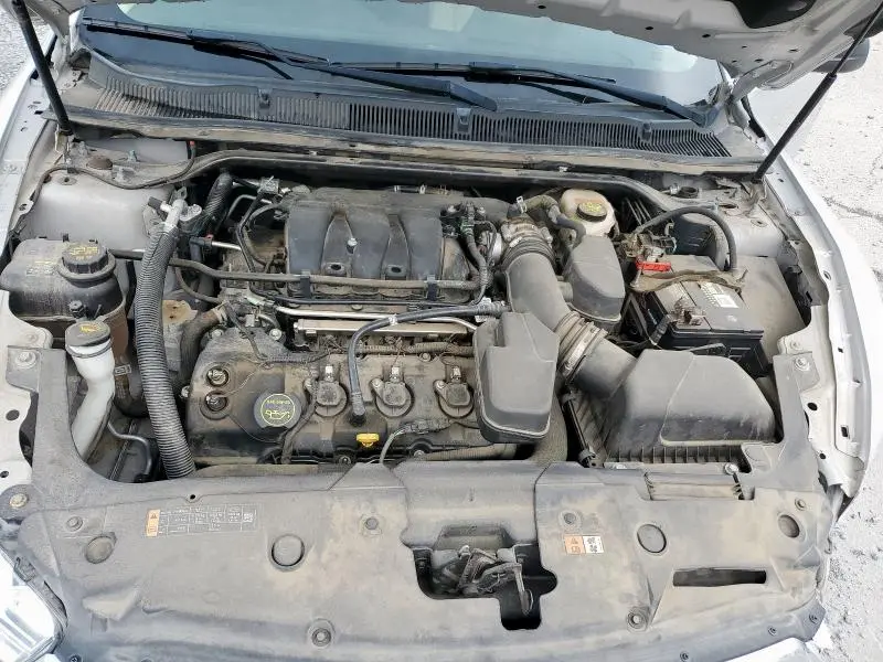2017 FORD TAURUS SE