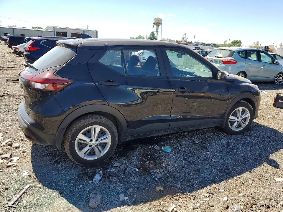 2023 NISSAN KICKS S  
