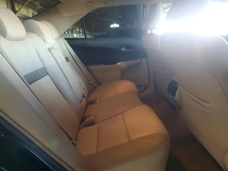 2013 TOYOTA CAMRY SE  