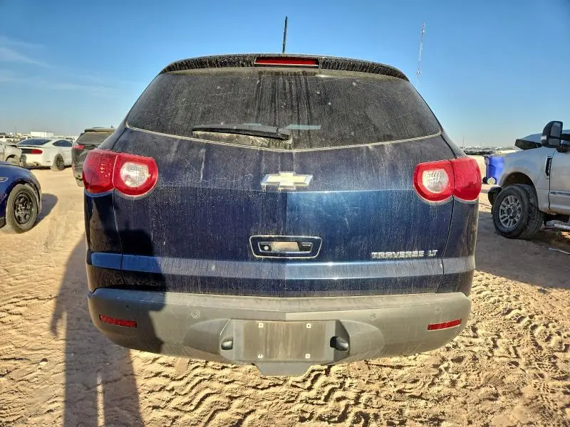 2011 CHEVROLET TRAVERSE LT  