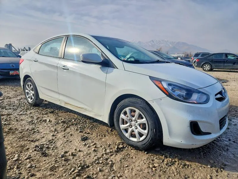 2013 HYUNDAI ACCENT GLS  