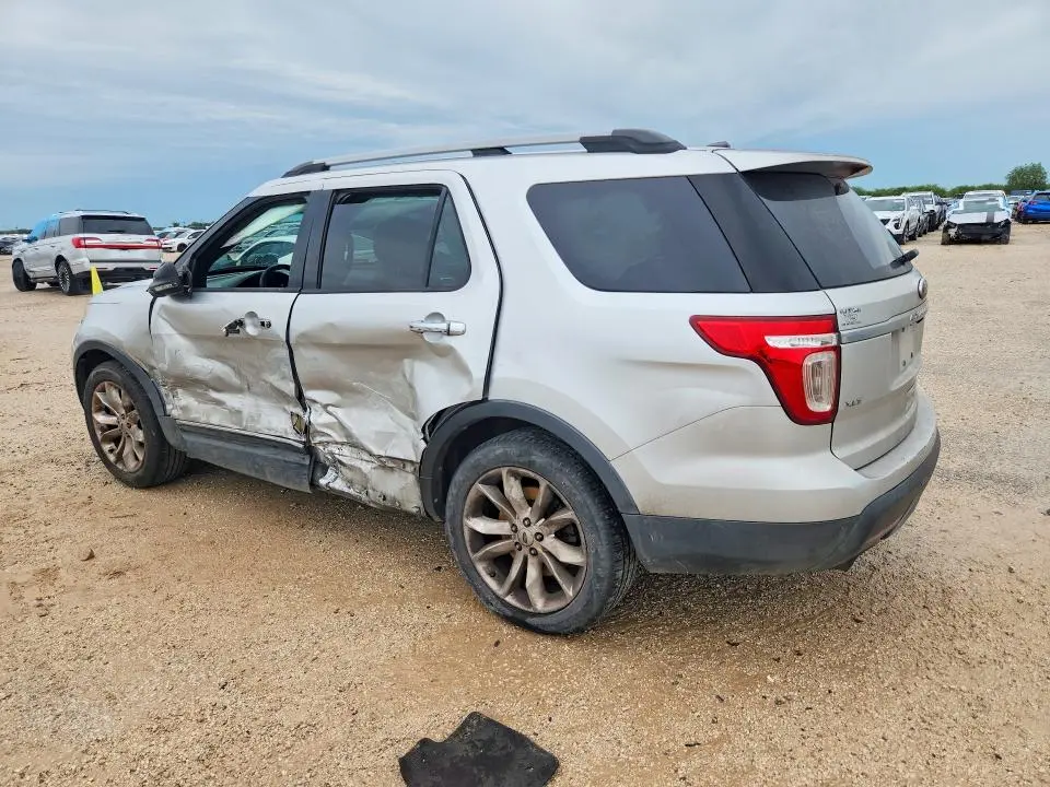 2013 FORD EXPLORER XLT  