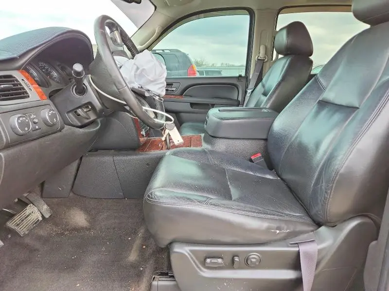 2011 CHEVROLET AVALANCHE LTZ  