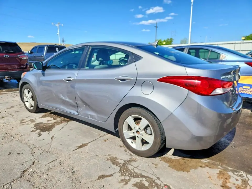 2013 HYUNDAI ELANTRA GLS  