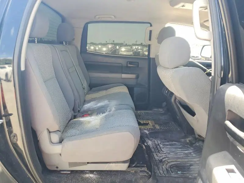2013 TOYOTA TUNDRA CREWMAX SR5  