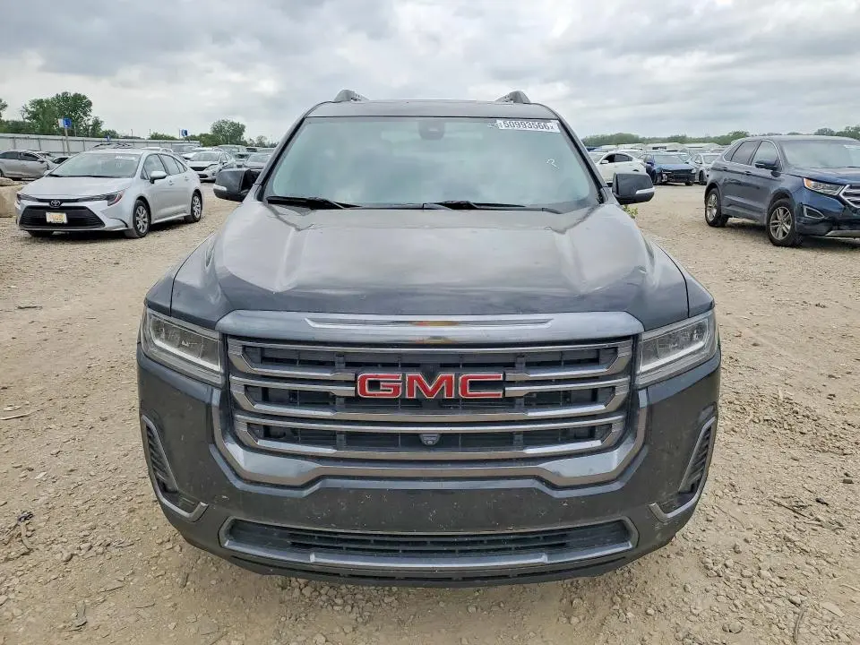 2021 GMC ACADIA AT4  