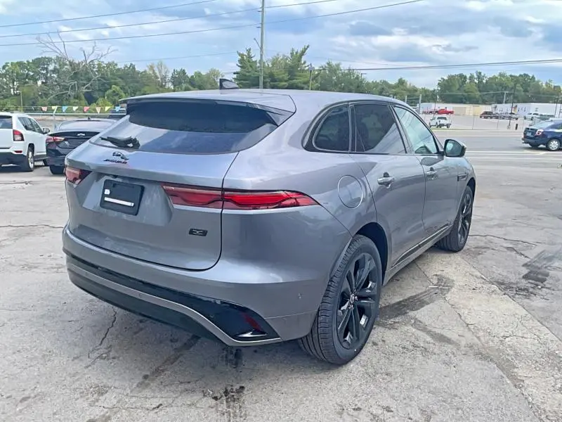 2026 JAGUAR F-PACE R-DYNAMIC S  