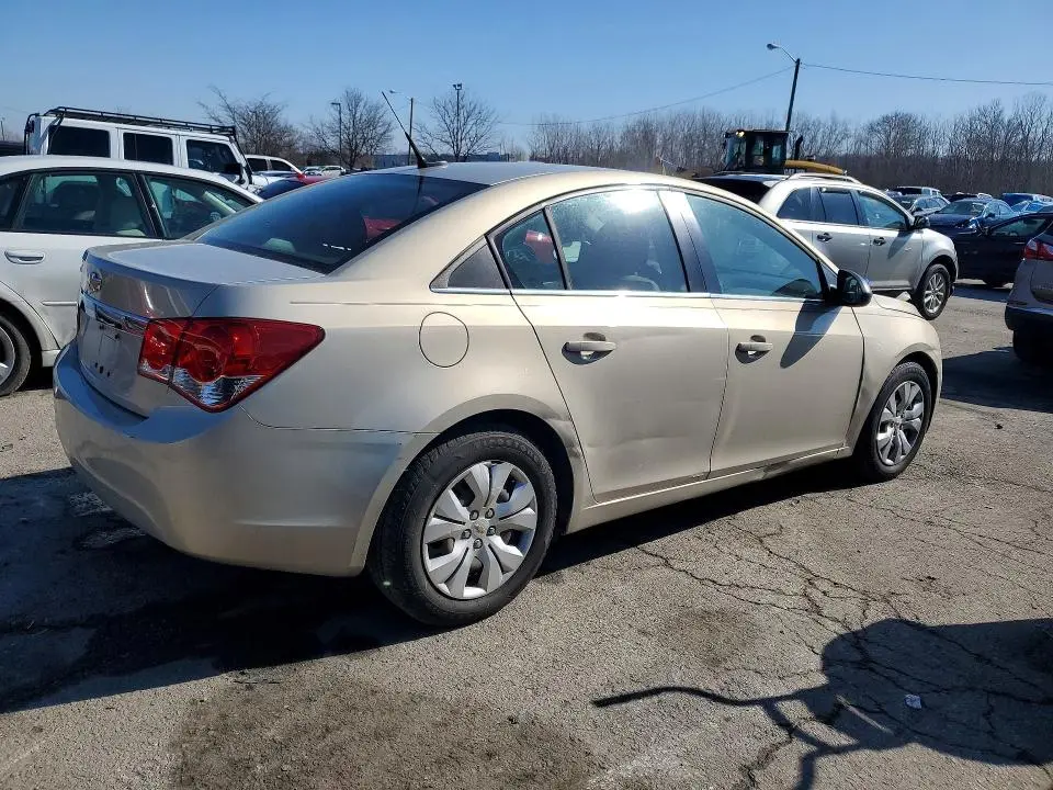 2012 CHEVROLET CRUZE LS  