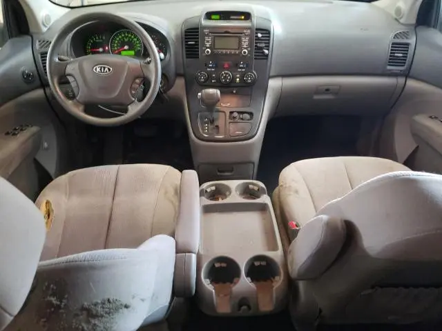 2010 KIA SEDONA LX