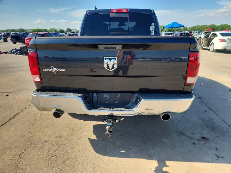 2013 RAM 1500 SLT  
