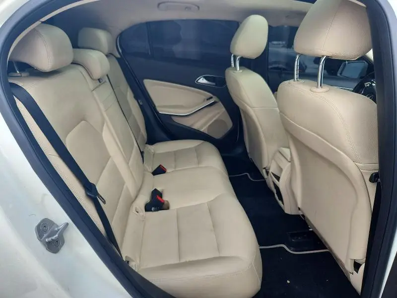 2015 MERCEDES-BENZ GLA 250  