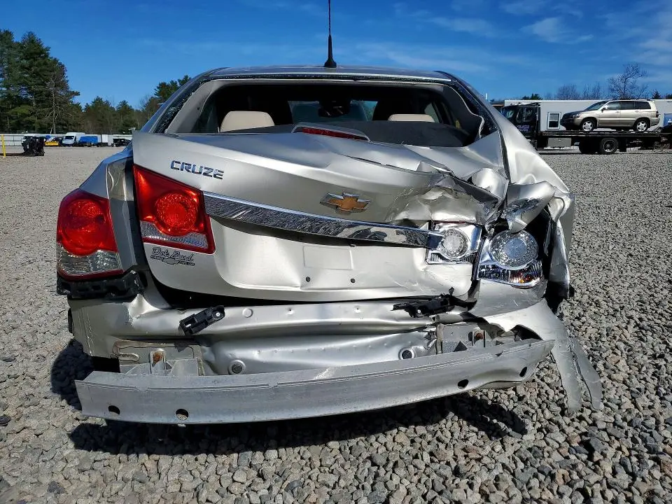2013 CHEVROLET CRUZE LS  