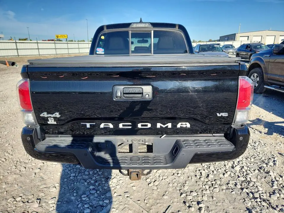 2016 TOYOTA TACOMA LIMITED  