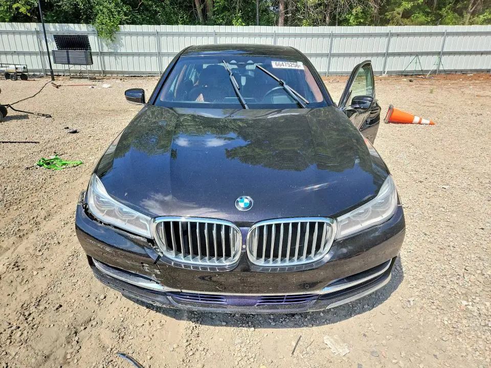 2017 BMW 750 I  