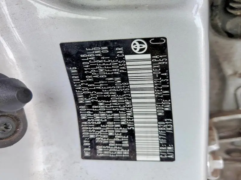 2021 TOYOTA COROLLA LE  