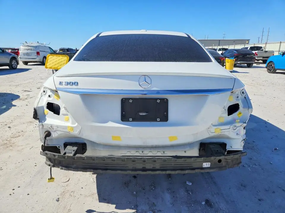 2017 MERCEDES-BENZ E 300  