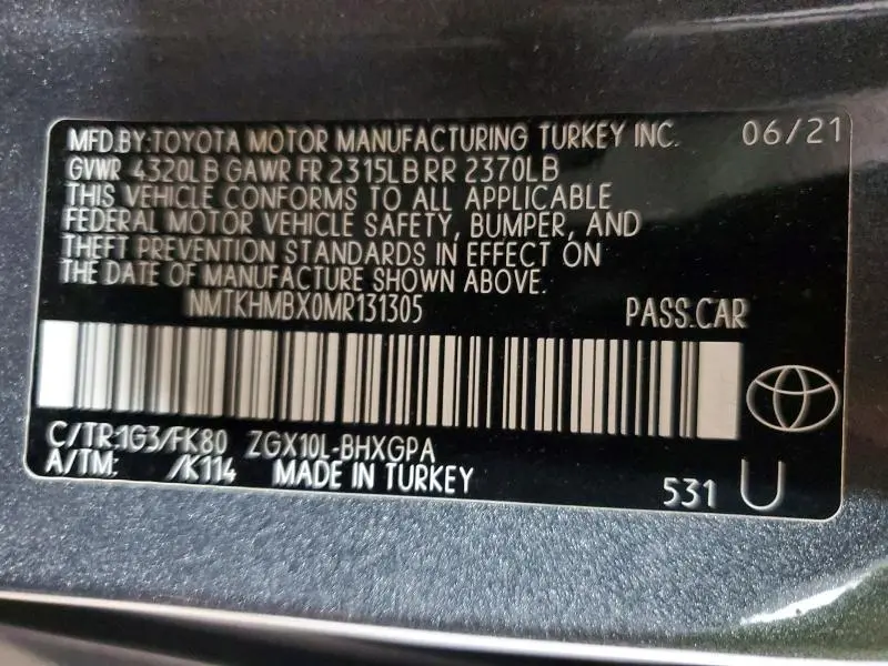 2021 TOYOTA C-HR XLE  